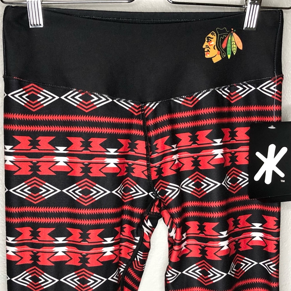 Chicago Blackhawks women’s KLEW NHL leggings aztec style pants tights size S